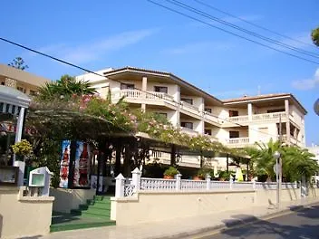 Apartamentos Triton 칼라 라트자다 호텔
