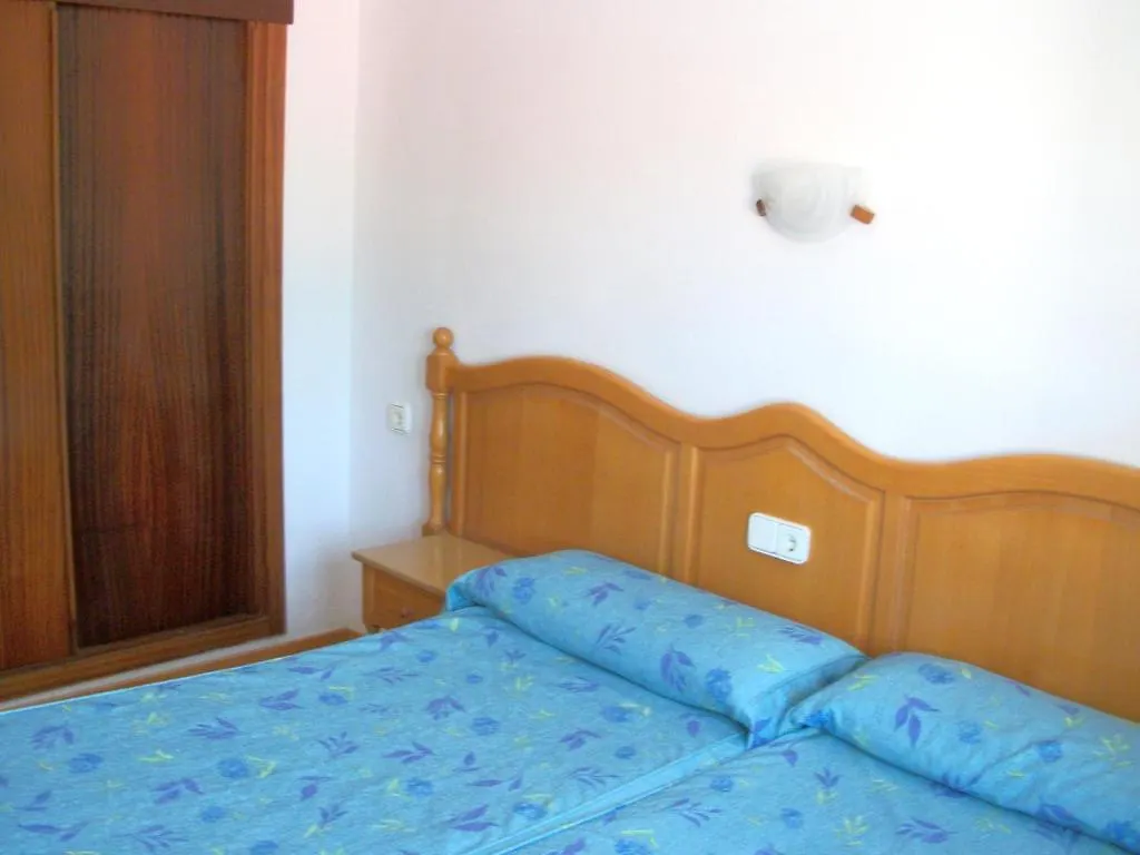 Apartamentos Triton 칼라 라트자다