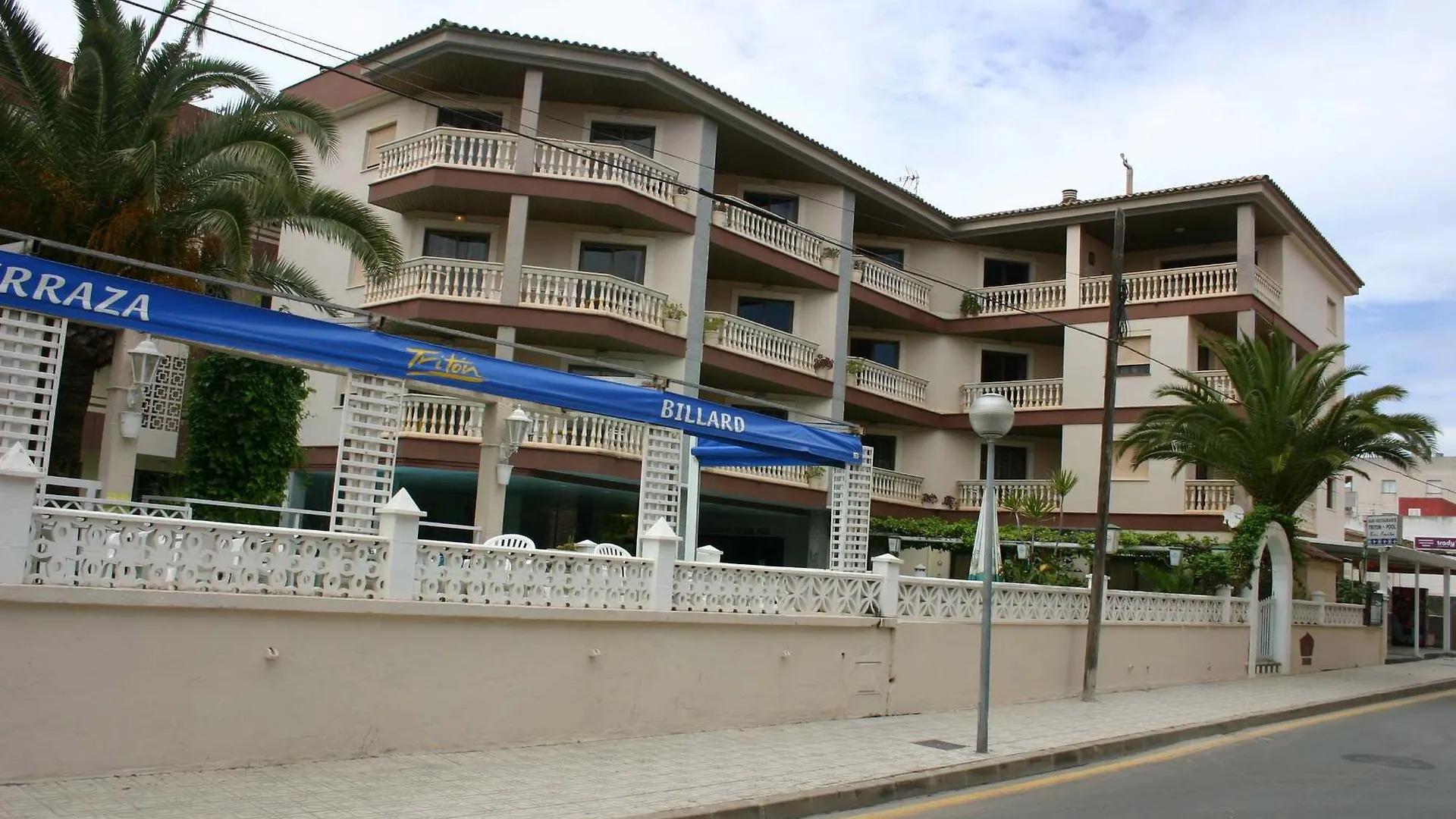 **** 호텔 Apartamentos Triton 칼라 라트자다 스페인